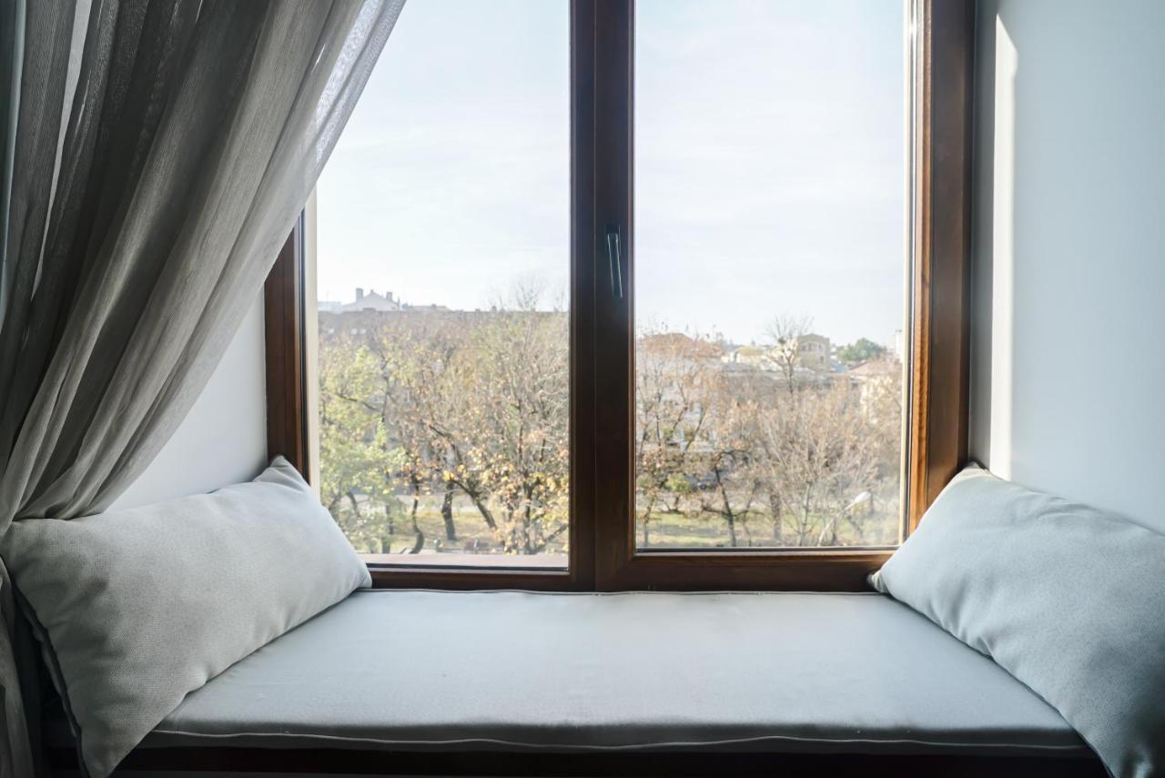 Hotel N°10 Lviv Exterior photo